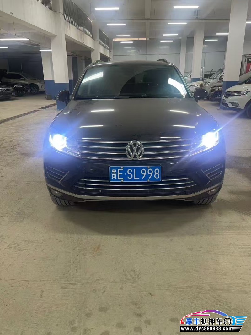 18年大众途锐轿车抵押车出售
