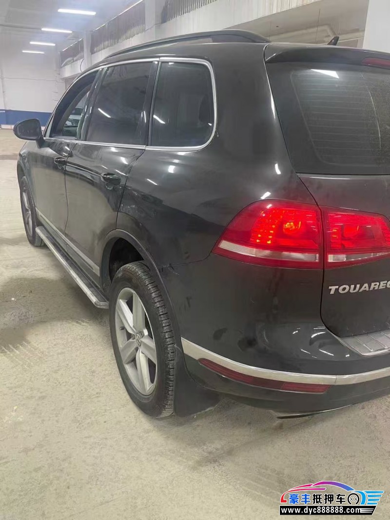 18年大众途锐轿车抵押车出售