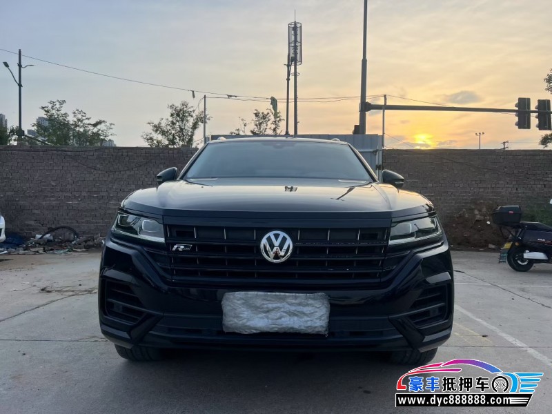 20年大众途锐轿车抵押车出售