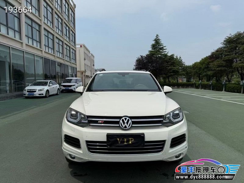 11年大众途锐轿车抵押车出售