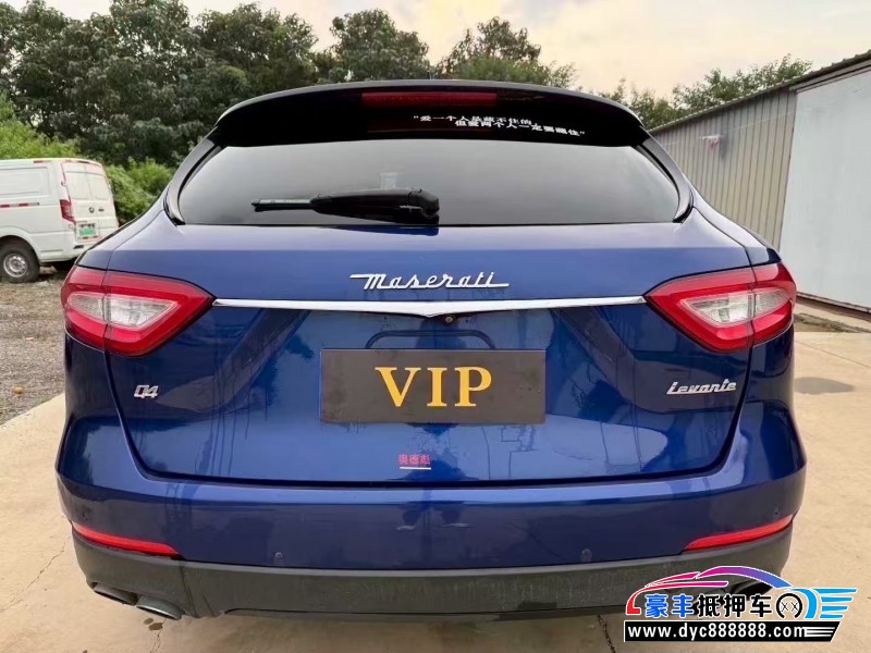 17年玛莎拉蒂莱万特轿车抵押车出售