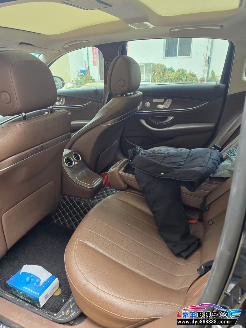 20年奔驰E轿车抵押车出售