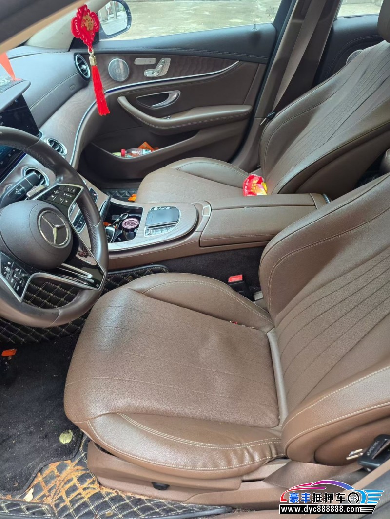 20年奔驰E轿车抵押车出售