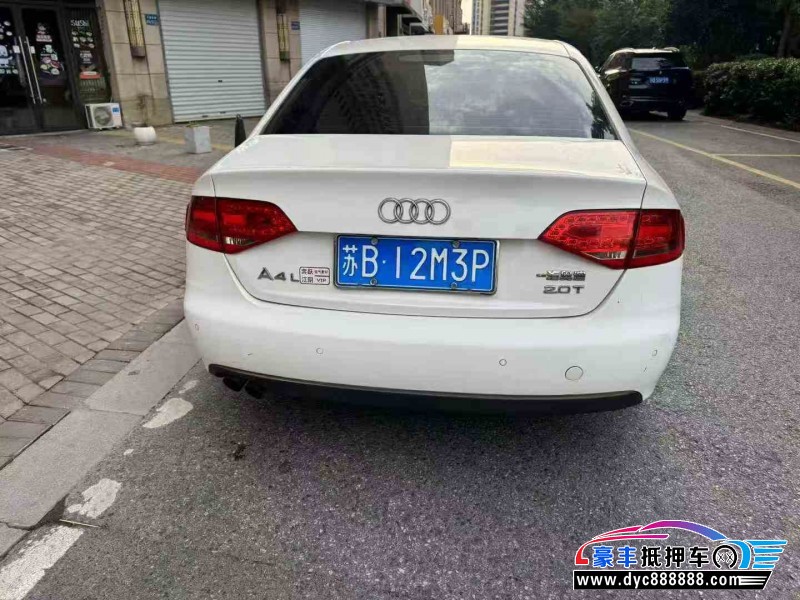 12年奥迪A4L轿车抵押车出售