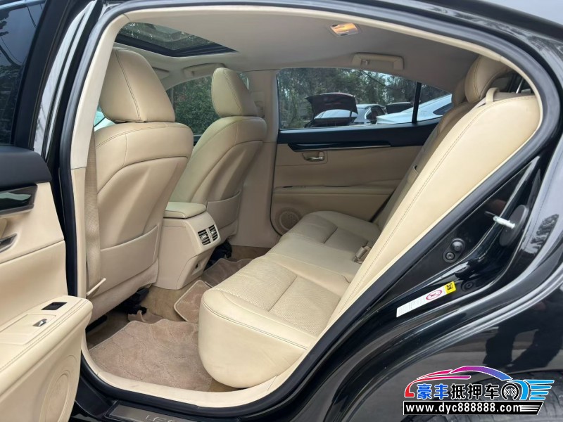 15年雷克萨斯ES轿车抵押车出售