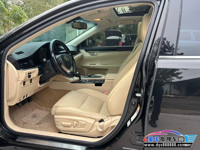 15年雷克萨斯ES轿车抵押车出售