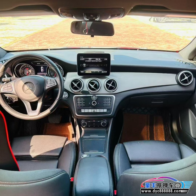 18年奔驰CLA级轿车抵押车出售