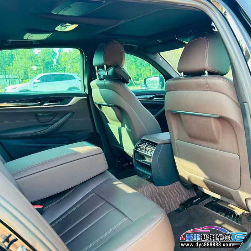 19年宝马5系轿车抵押车出售