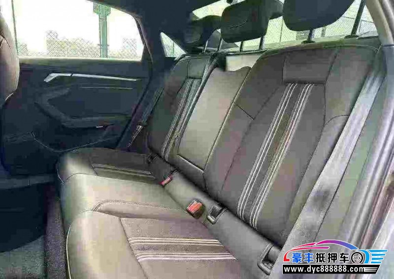 25年奥迪A3轿车抵押车出售