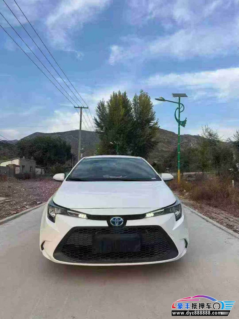 22年丰田雷凌轿车抵押车出售