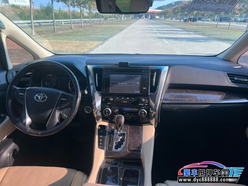 20年丰田威尔法轿车抵押车出售