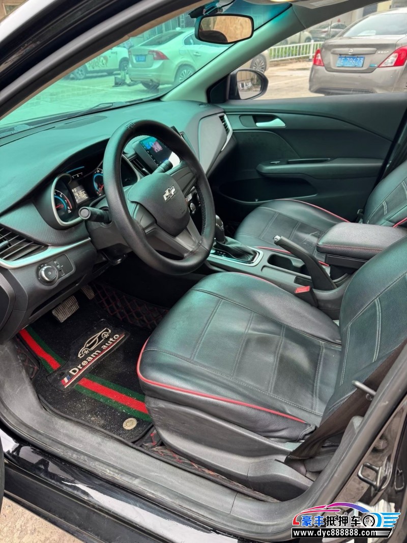 18年雪佛兰科沃兹轿车抵押车出售