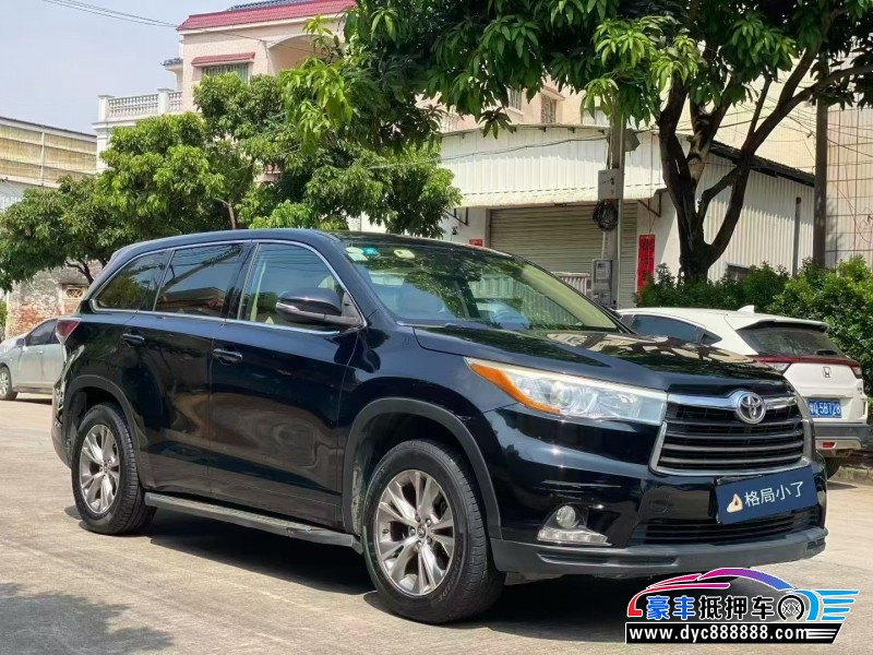 18年丰田汉兰达轿车抵押车出售