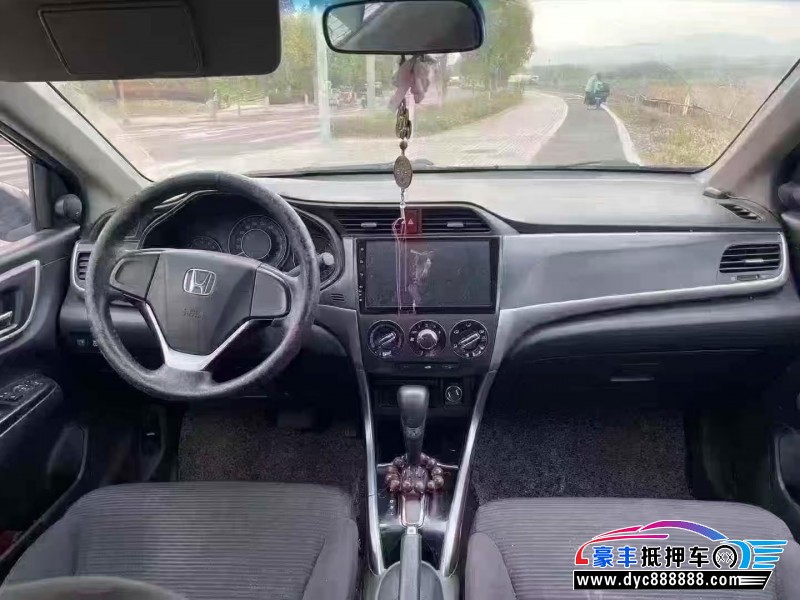 17年本田凌派轿车抵押车出售