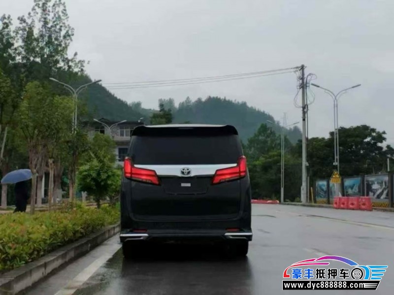 16年丰田埃尔法轿车抵押车出售