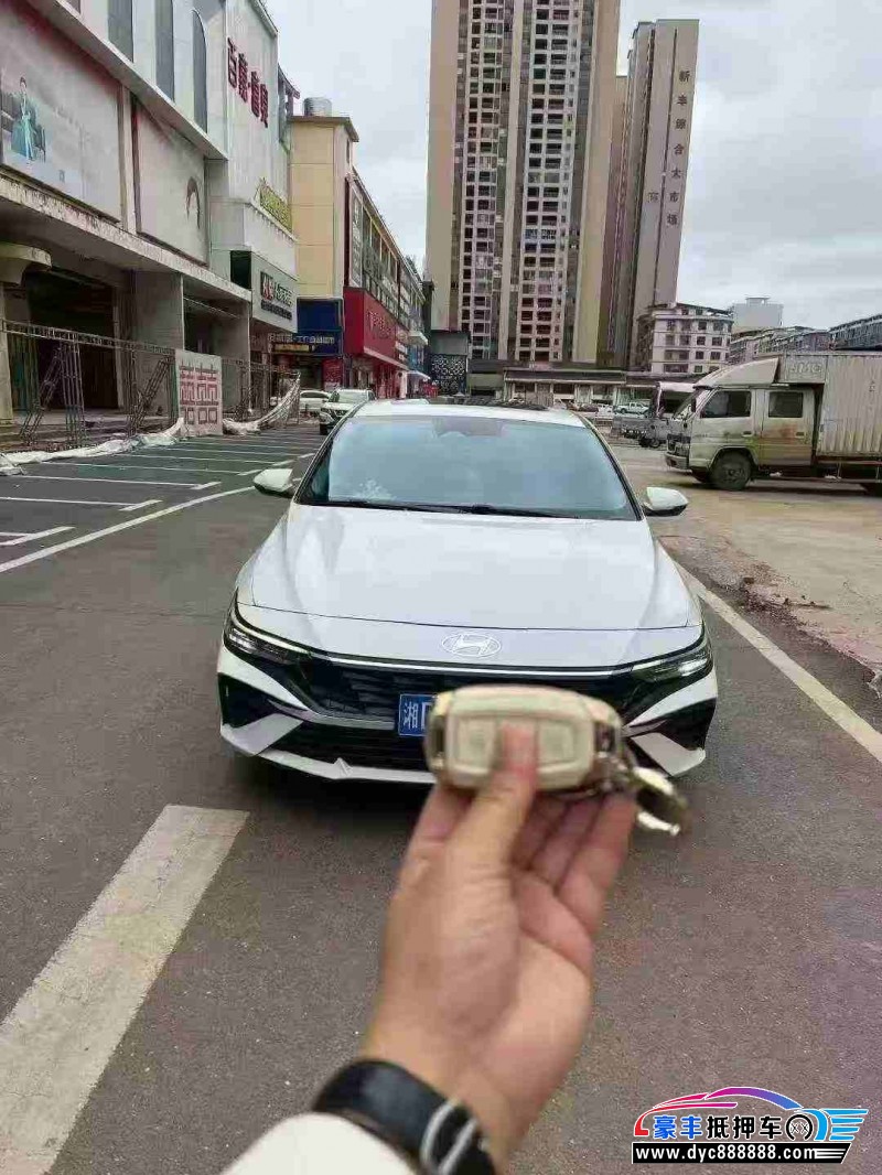 24年现代伊兰特轿车抵押车出售