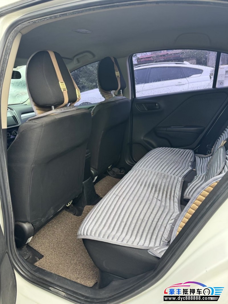 17年本田竞瑞轿车抵押车出售