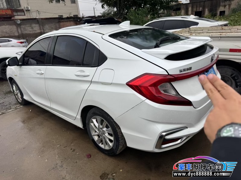 17年本田竞瑞轿车抵押车出售