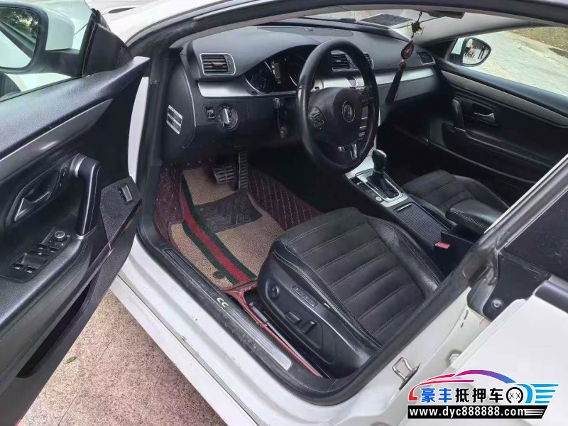 13年大众CC轿车抵押车出售