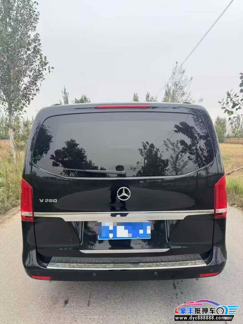 18年奔驰V轿车抵押车出售