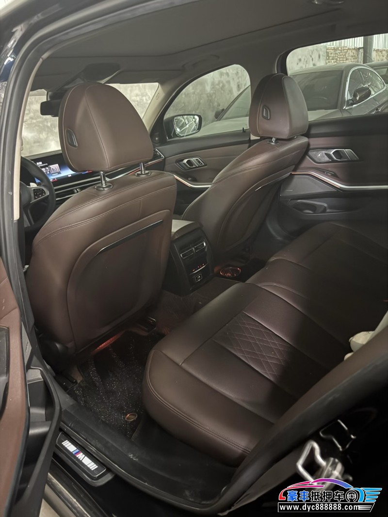 23年宝马3系轿车抵押车出售