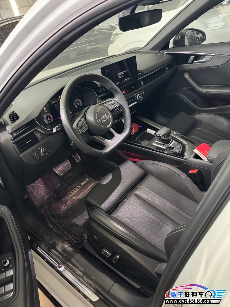 23年奥迪A4L轿车抵押车出售