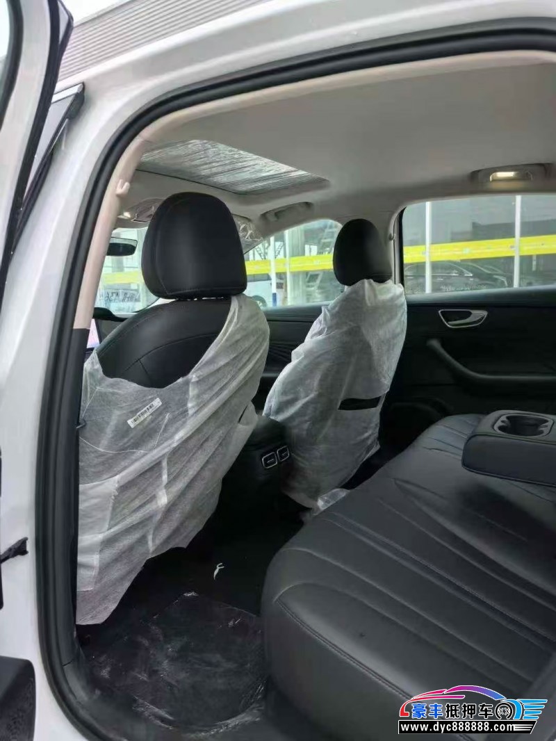 25年荣威D7轿车抵押车出售