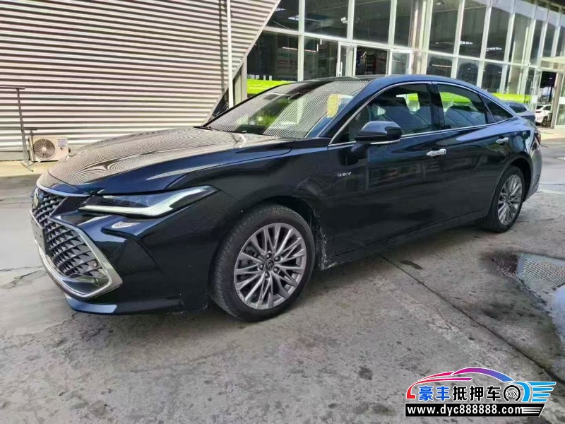 25年丰田亚洲龙轿车抵押车出售