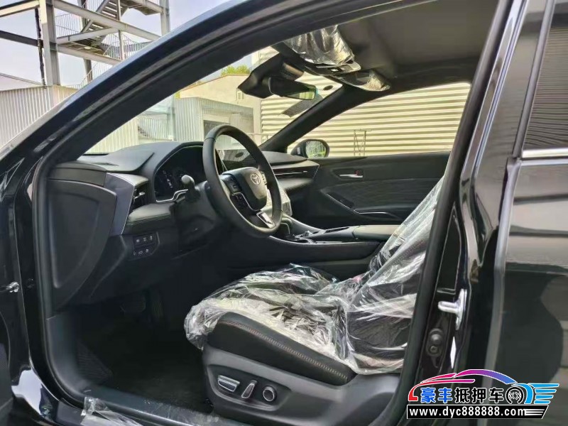 25年丰田亚洲龙轿车抵押车出售