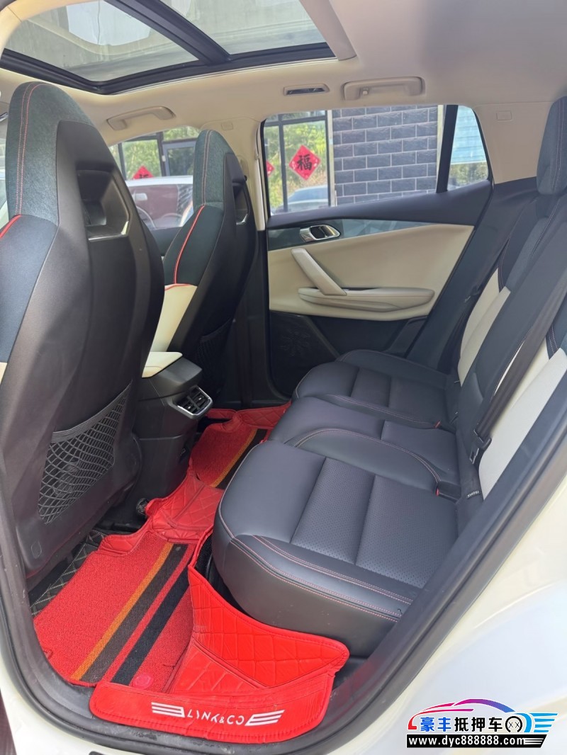 21年领克06轿车抵押车出售