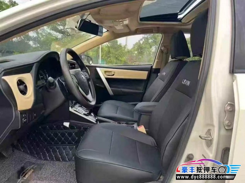 18年丰田雷凌轿车抵押车出售