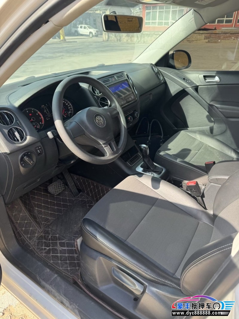 17年大众途观轿车抵押车出售