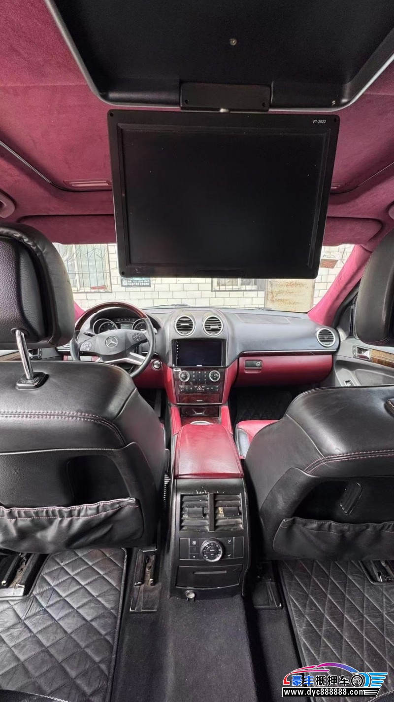 12年奔驰GL轿车抵押车出售