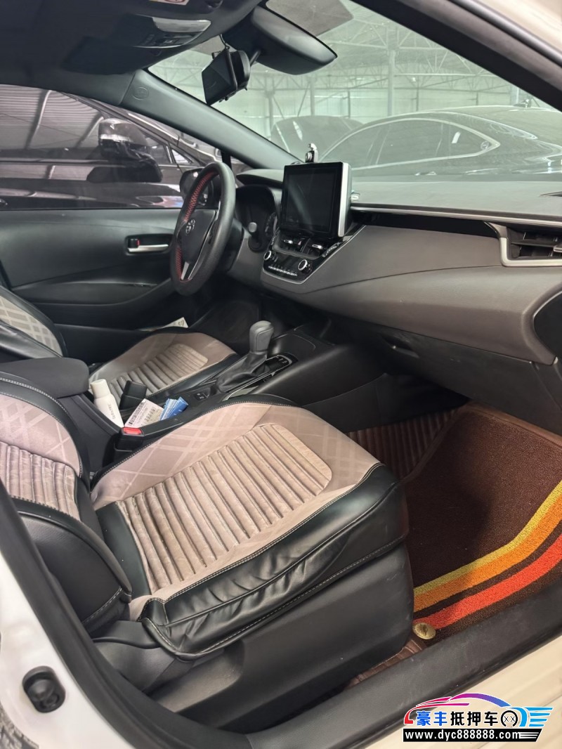 21年丰田雷凌轿车抵押车出售