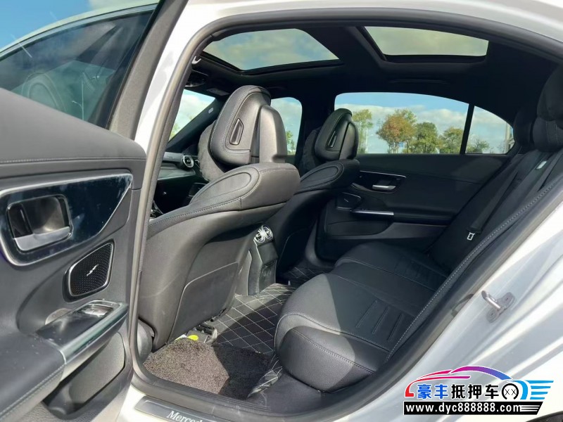 25年奔驰C轿车抵押车出售