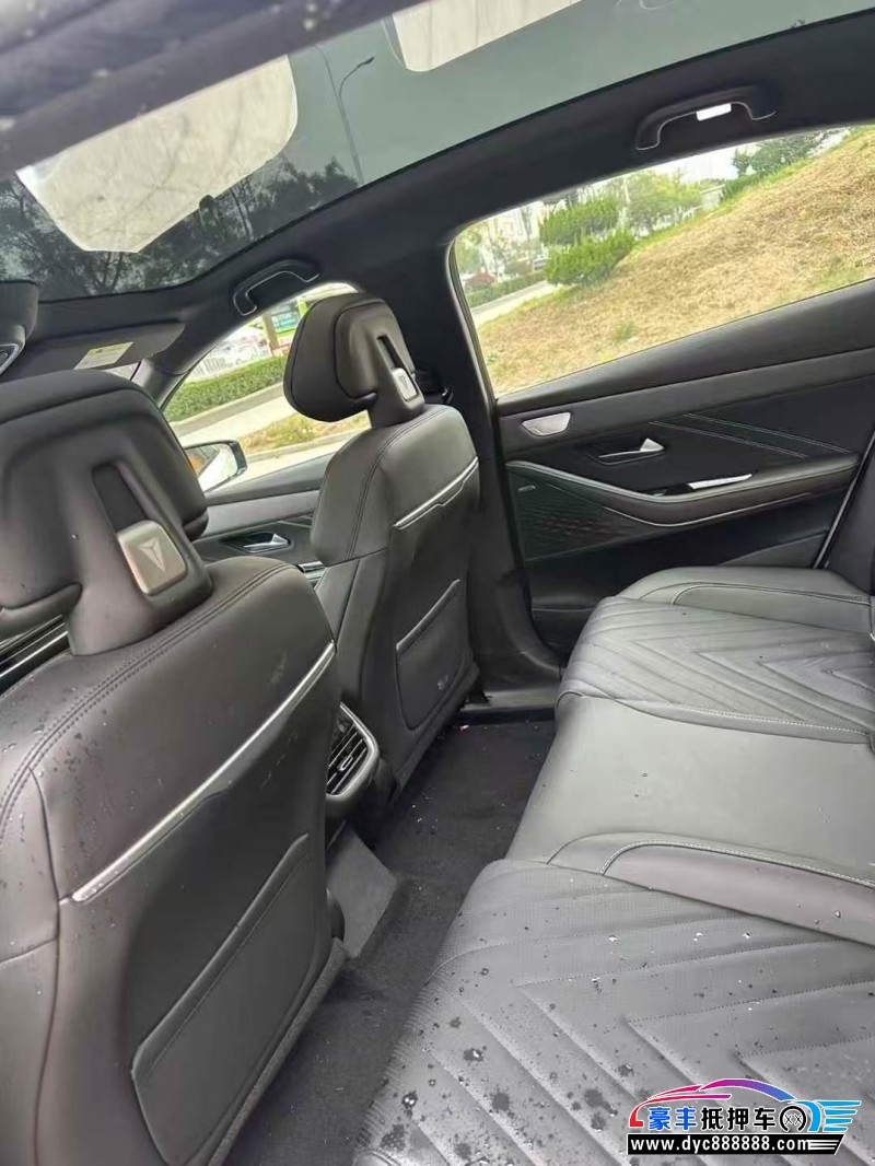 25年长安深蓝SL03轿车抵押车出售