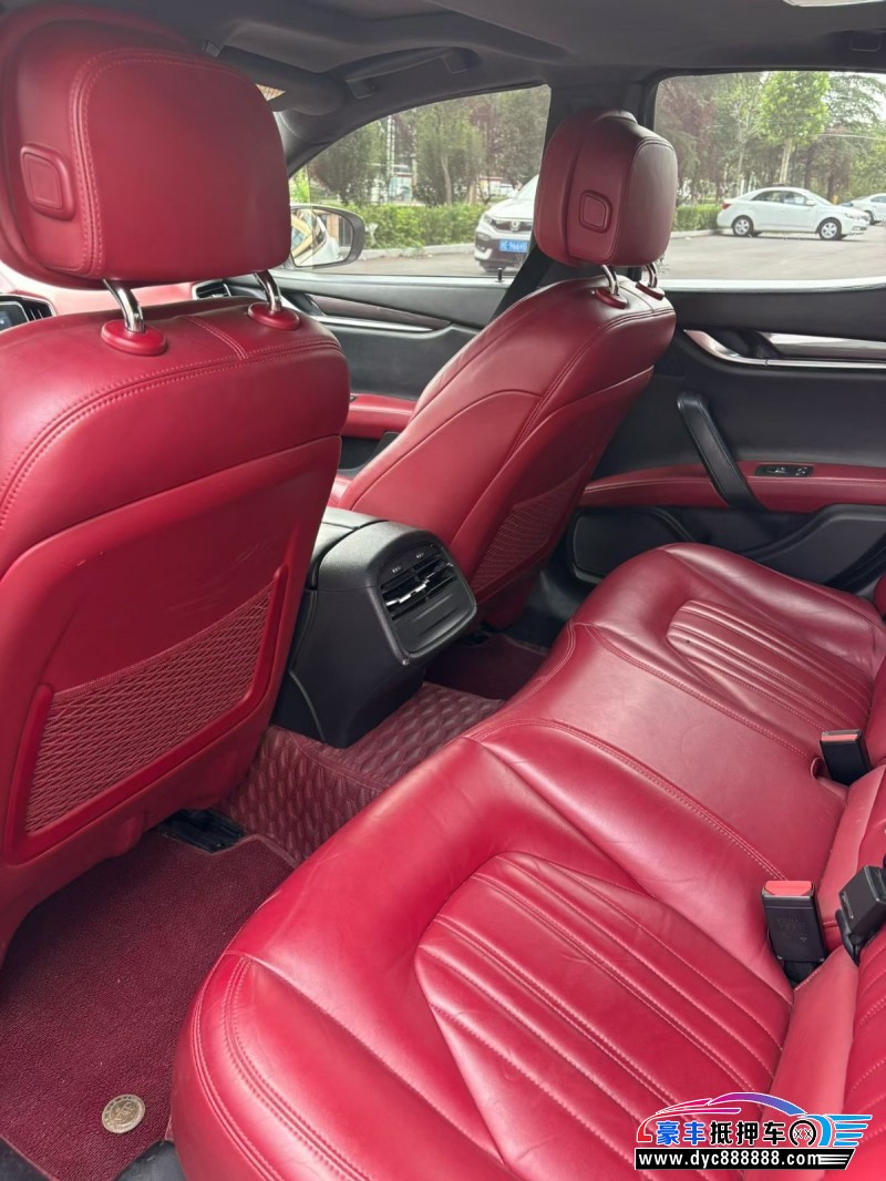 17年玛莎拉蒂Ghibli轿车抵押车出售