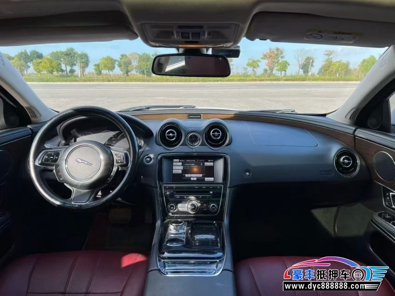 14年捷豹XJL轿车抵押车出售