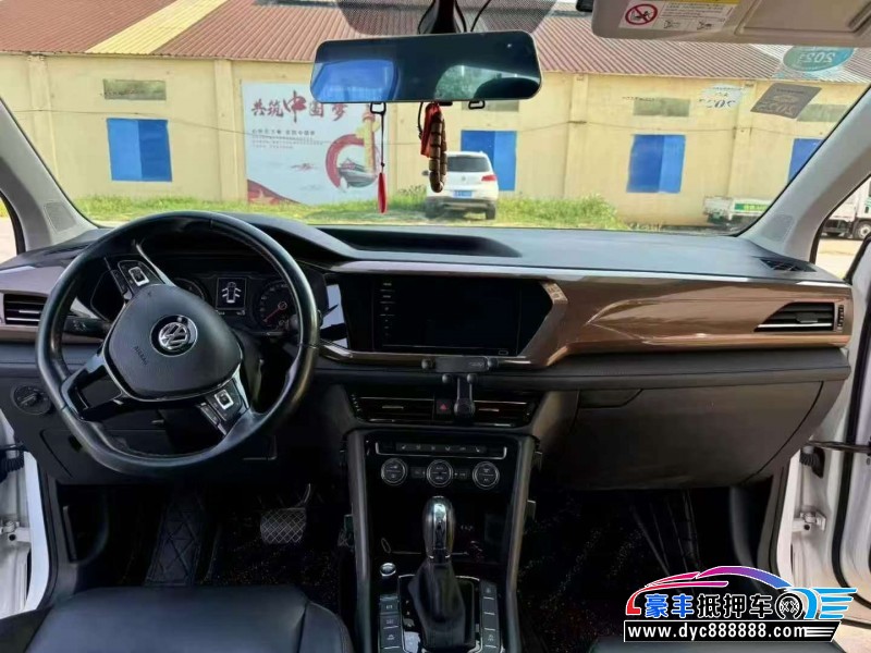 19年大众途岳轿车抵押车出售