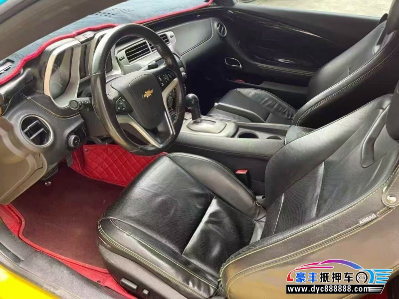 12年雪佛兰科迈罗轿车抵押车出售