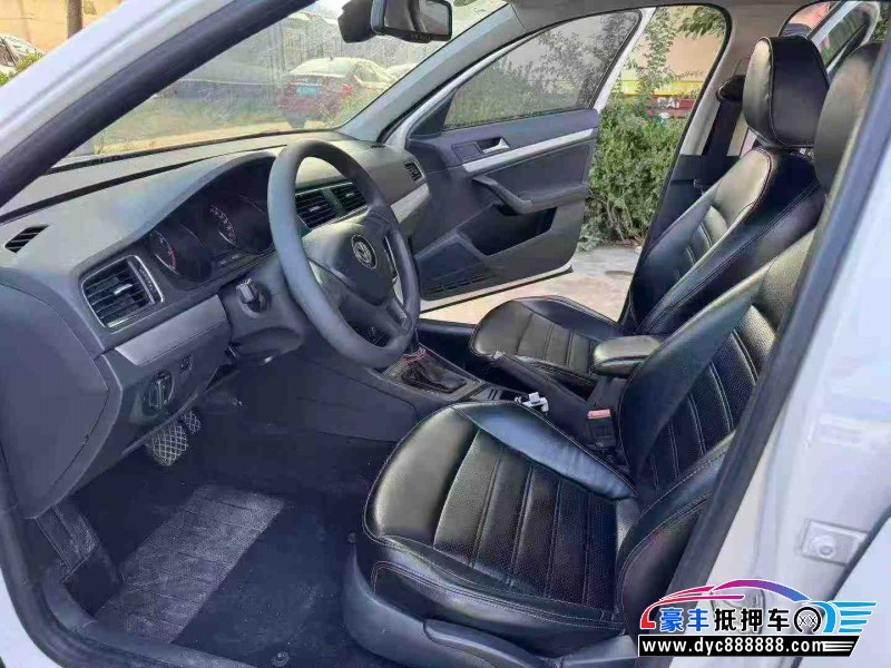 15年大众朗逸轿车抵押车出售