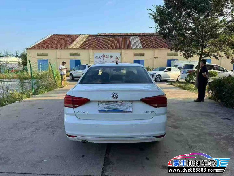 15年大众朗逸轿车抵押车出售