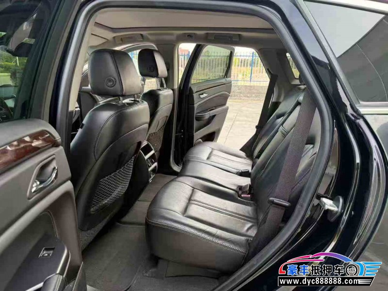 14年凯迪拉克SRX轿车抵押车出售