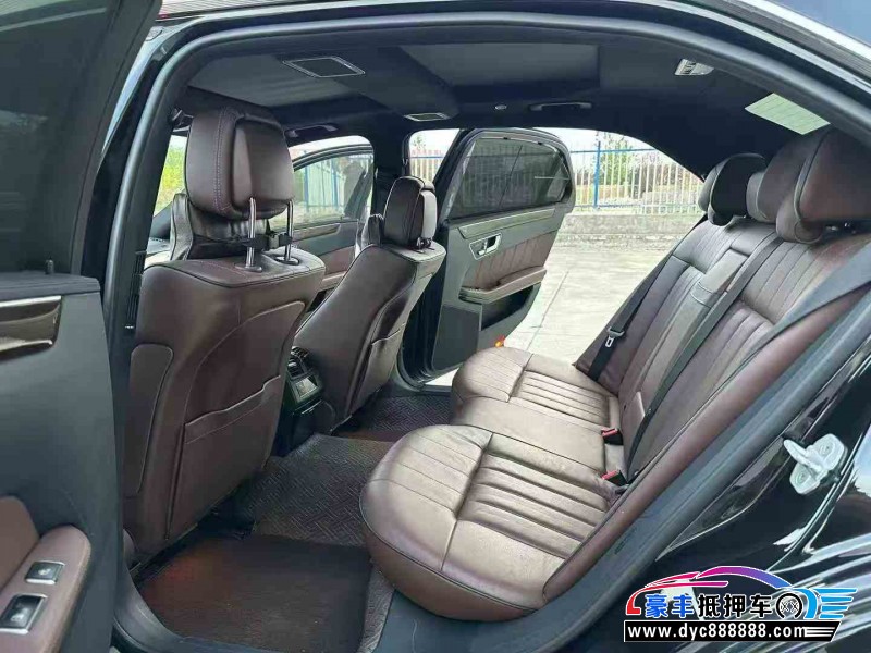 14年奔驰E轿车抵押车出售