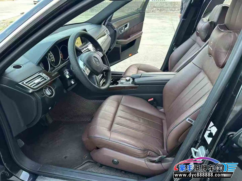 14年奔驰E轿车抵押车出售