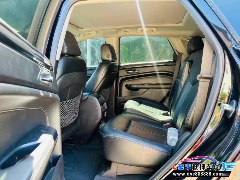 13年凯迪拉克SRX轿车抵押车出售