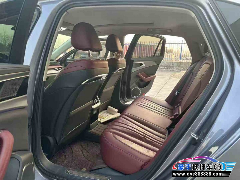 22年红旗H5轿车抵押车出售