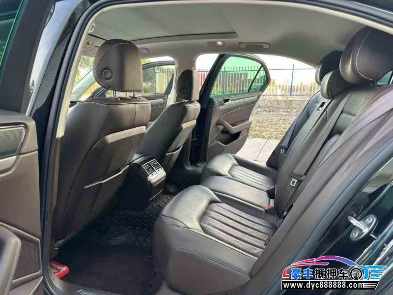 21年大众辉昂轿车抵押车出售