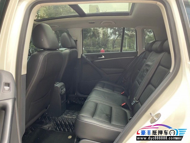 14年大众途观轿车抵押车出售