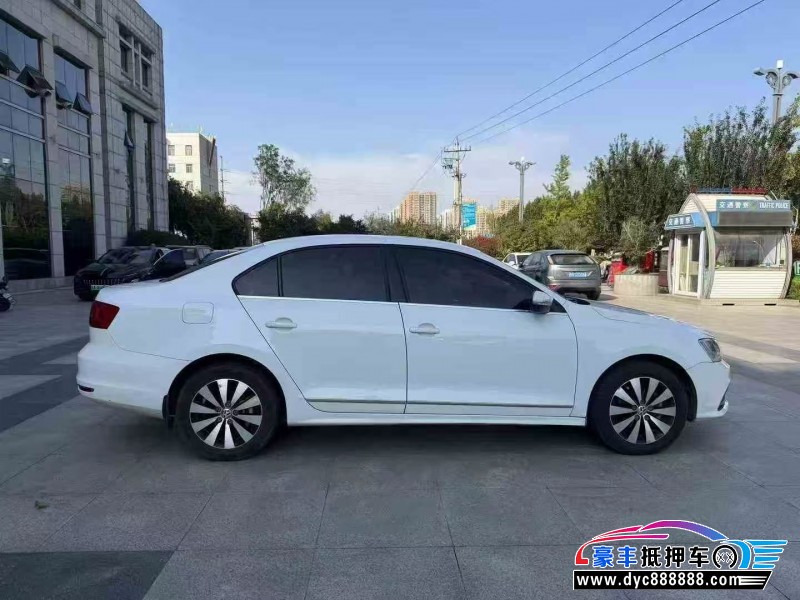 16年大众速腾轿车抵押车出售